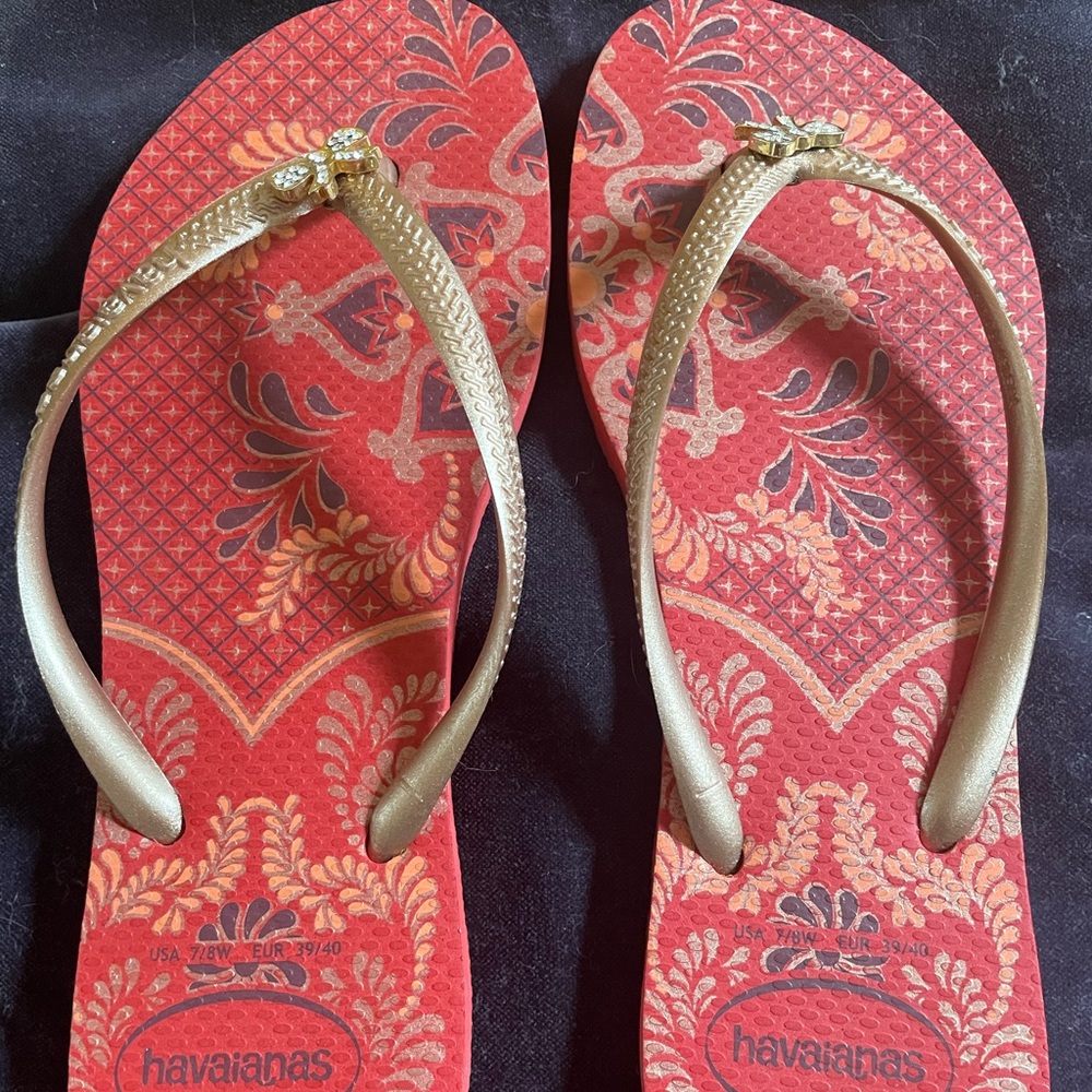 HAVAIANAS Flip Flops Women Slim with Charm size US 37/38